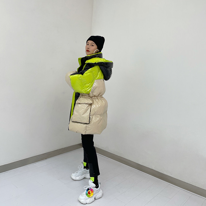 横店月娥2021拼接亮面宽松加厚潮羽绒服明星同款可定制
