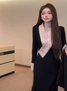全能女主甜心月神冬季新款加绒气质V领珍珠拼接收腰显瘦连衣裙女