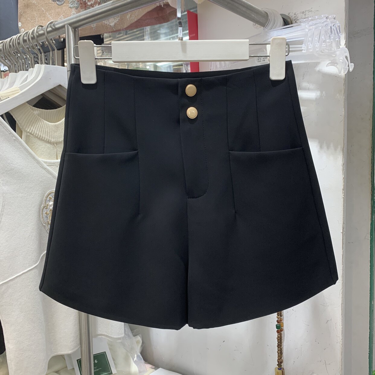 芊编依格9838西装短裤女热裤