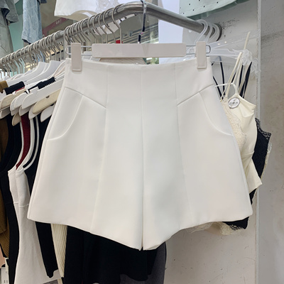 芊编依格9996白色西装短裤夏季时尚显瘦百搭高腰阔腿裤a字热裤女