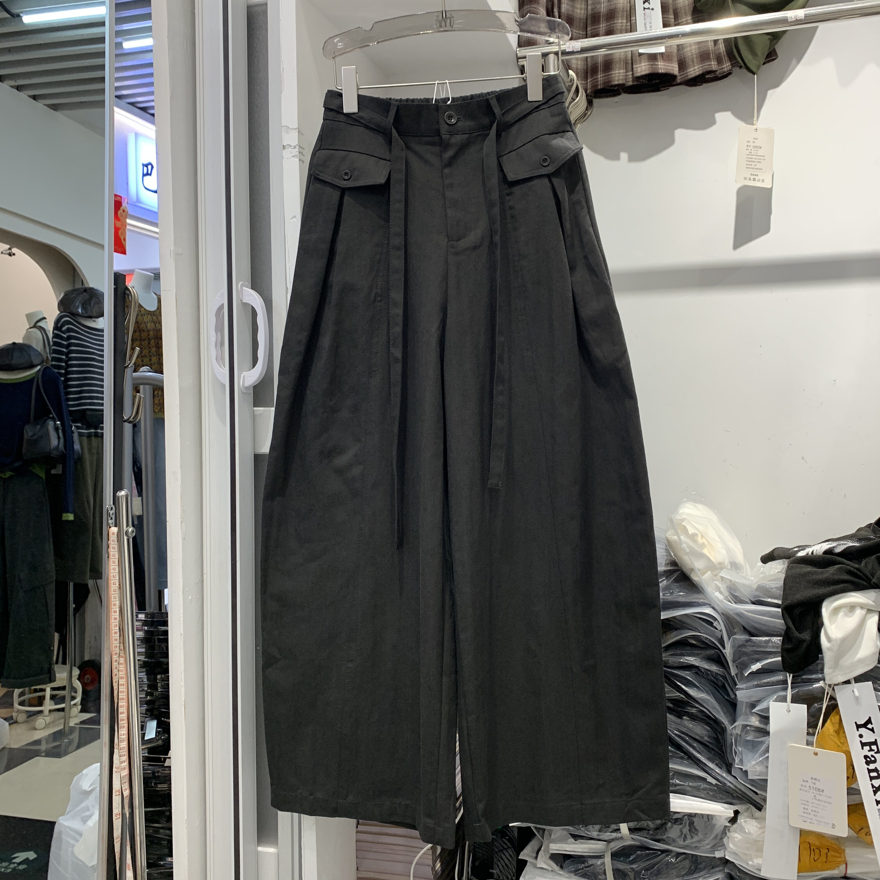 JIAYI嘉依8181韩系休闲裤女秋季设计感口袋松弛休闲裤阔腿弯刀裤
