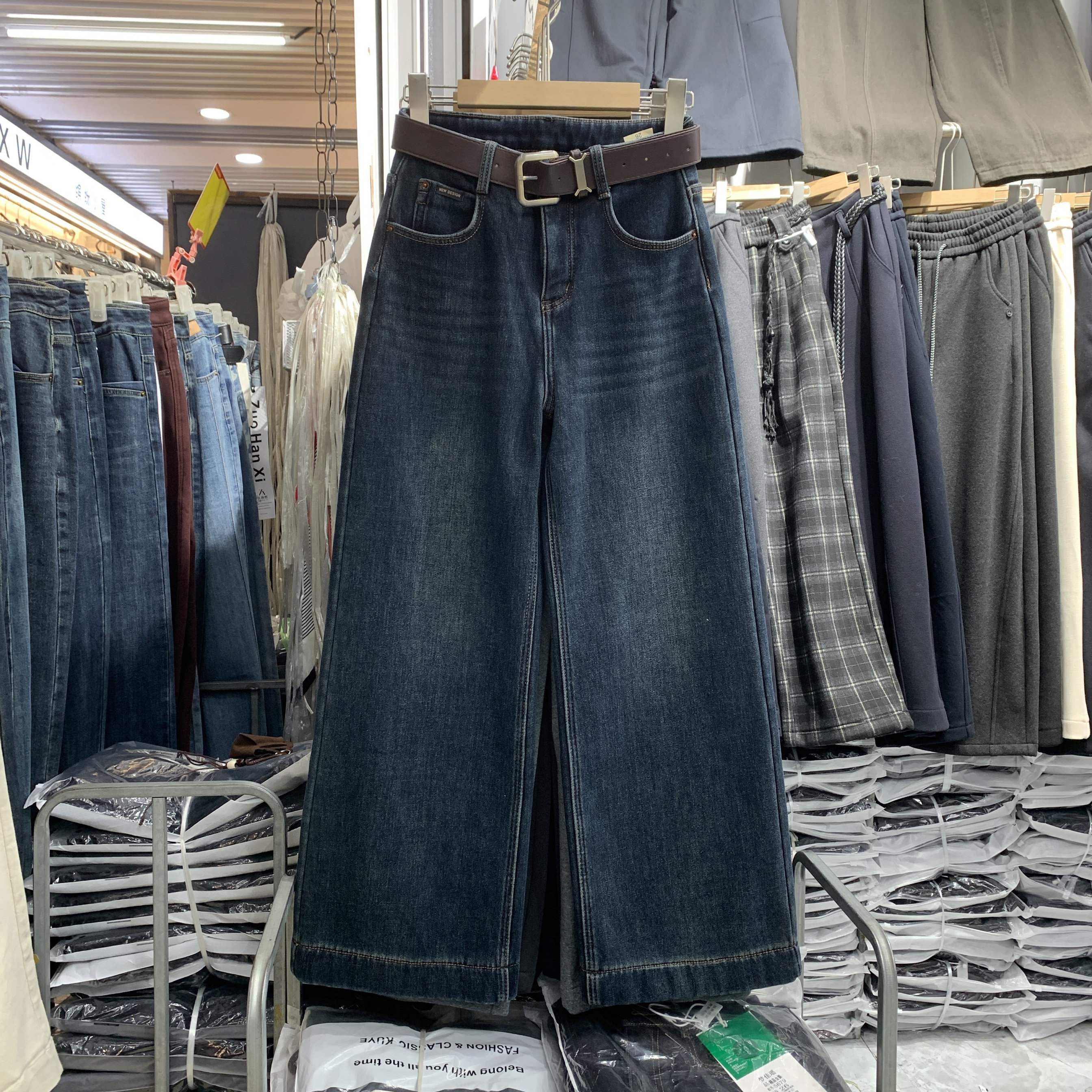 零七零九96821加绒加厚直筒牛仔裤女冬季高腰宽松显瘦九分阔腿裤