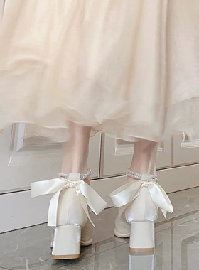 仙女风2025新款白色玛丽珍单鞋女蝴蝶结粗跟法式少女高跟鞋伴娘鞋