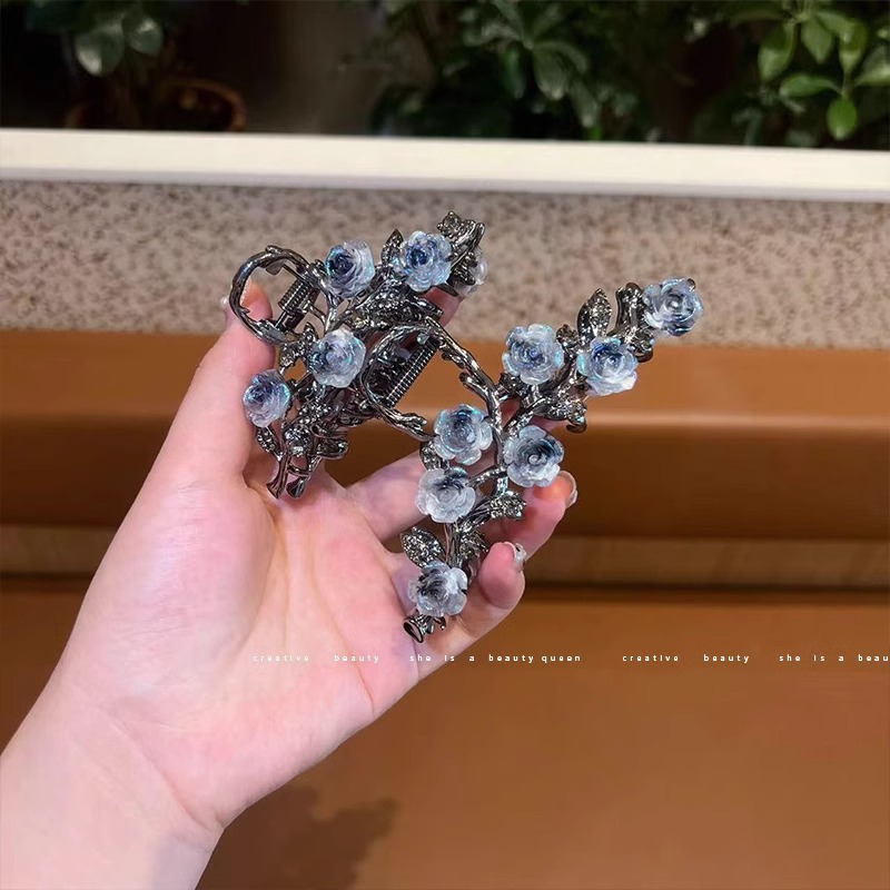 气质时尚烟灰色山茶花抓夹法式金属女后脑勺优雅盘发抓鲨鱼清雅夹