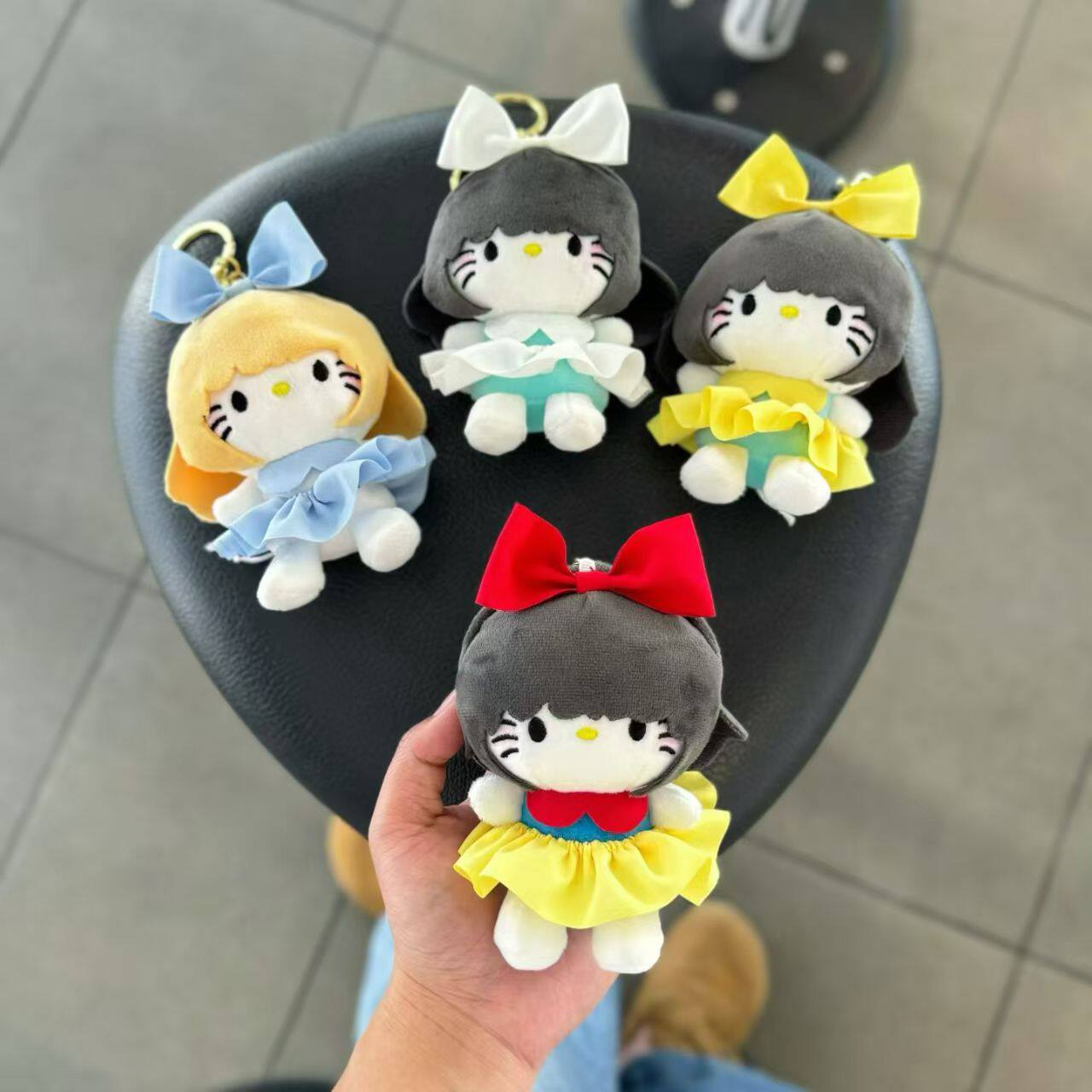 日本kt变装hellokiy凯蒂