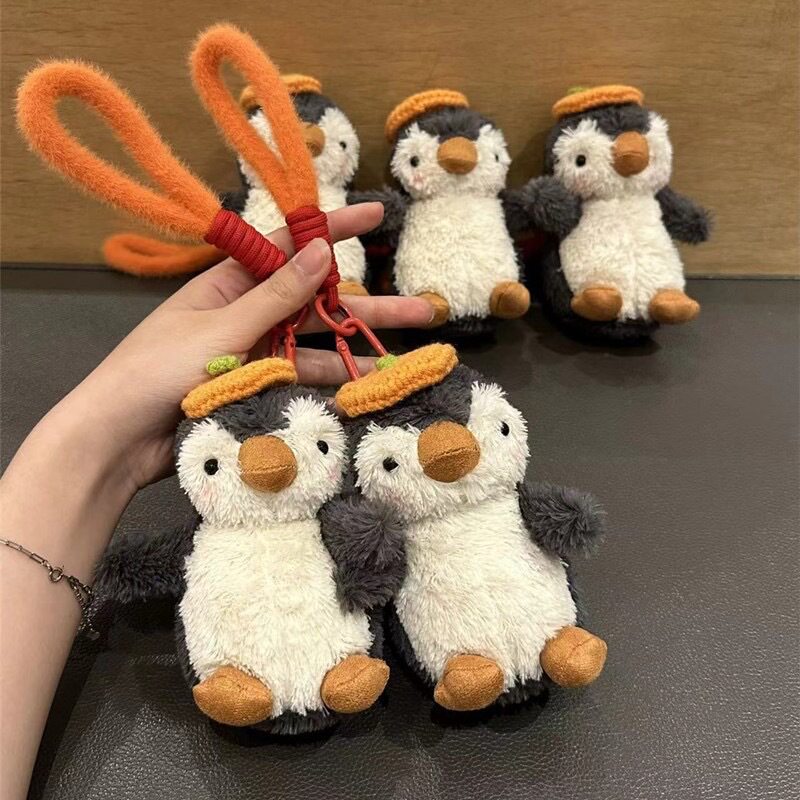 日本可爱腮红花生企鹅钥