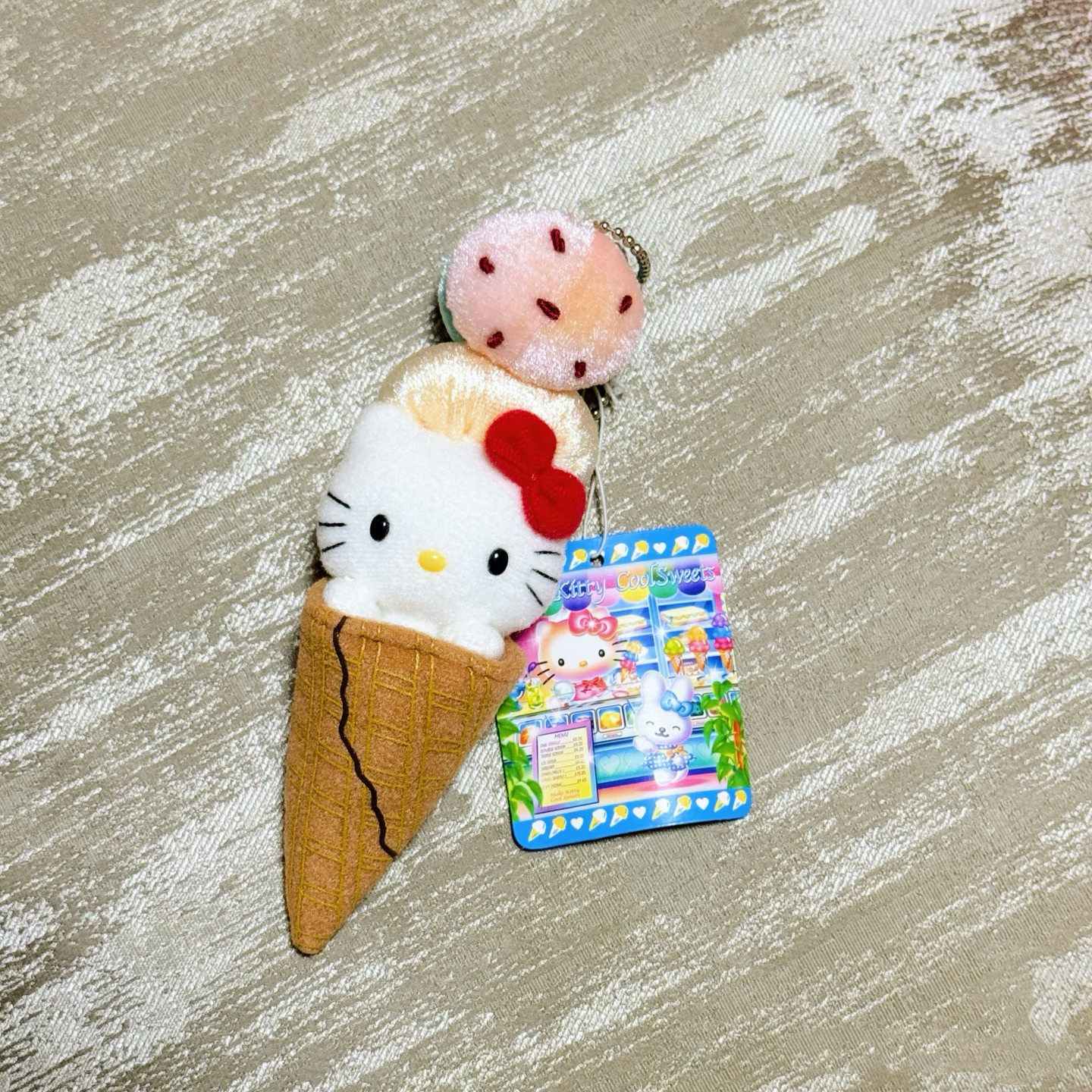 日本正版雪糕kitty挂件甜筒kitty可爱雪糕kt包挂钥匙扣卡通kitty