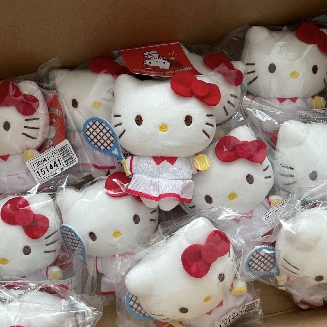 日本网球kitty公仔挂件