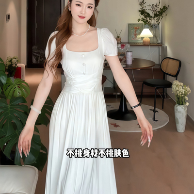 法式纯欲方领纽扣白色连衣裙
