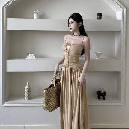 instahot 高级感气质性感吊带连衣裙女夏季御姐风抹胸收腰礼服裙