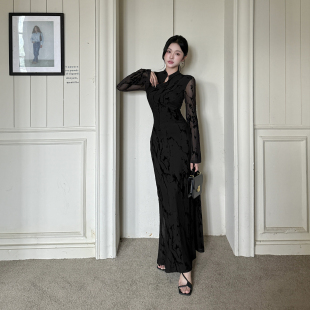 新款 黑色连衣裙女2025秋季 轻奢宴会旗袍裙 植绒镂空长袖 instahot