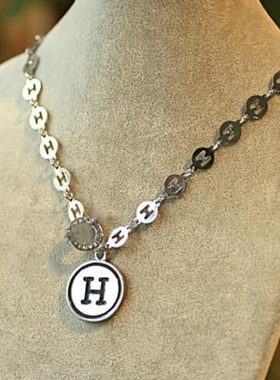 日韩时尚简约个性气质字母H项链高档上档次中长款毛衣链配饰品女