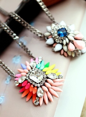 欧美时尚夸张花朵大宝石项链女锁骨链短款毛衣链配饰百搭颈链饰品