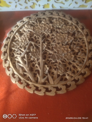 直径80cm椴木纯手工雕刻梅花挂件！