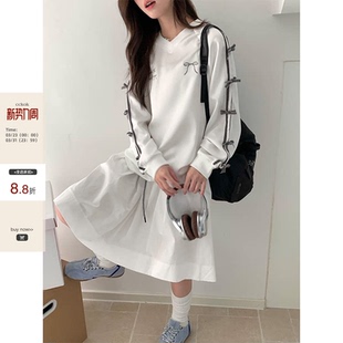 现货 宽松薄款 CCKOK T恤夏季 白色上衣女 丝绒蝴蝶结V领缎面长袖