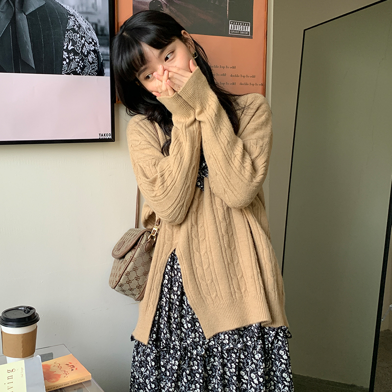 安小落新款长袖温柔风侧边开叉套头针织衫女早秋季薄宽松慵懒毛衣
