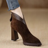 8.4cm尖头防水台高跟靴女2025秋季 新款 真皮V口粗跟短靴厚底及踝靴