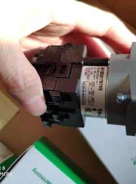 ENDA ET4420-230温度控制器 SCHNEIDER XUYPSCO989SP 