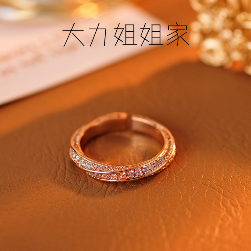 真金电镀莫比乌斯环戒指轻奢批发
