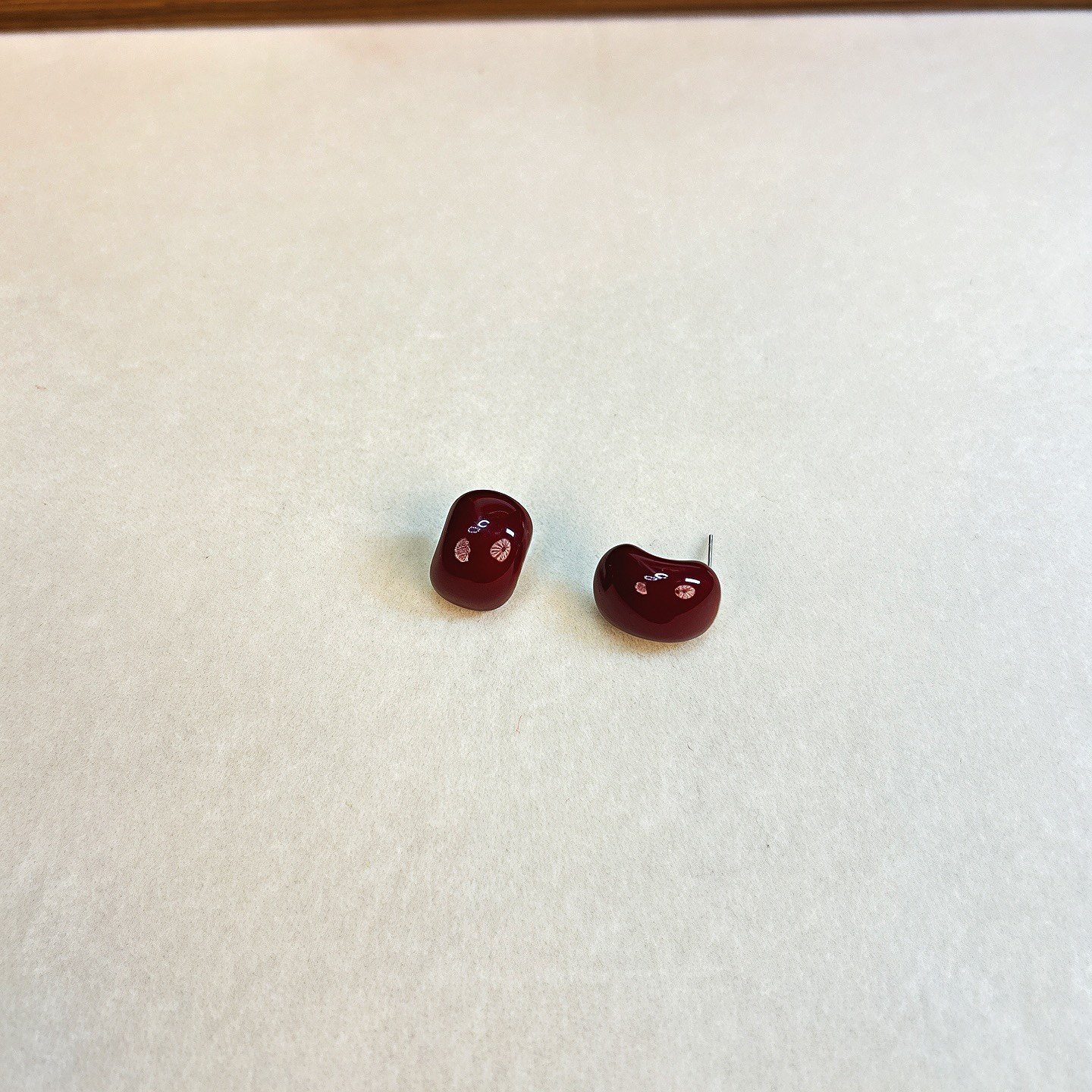 「红豆」安可拉红气质耳饰轻奢级感耳钉复古提亮肤色高级感轻奢,饰品/流行首饰/时尚饰品新,耳钉,淘宝优惠券,粉丝福利购,淘宝优惠卷