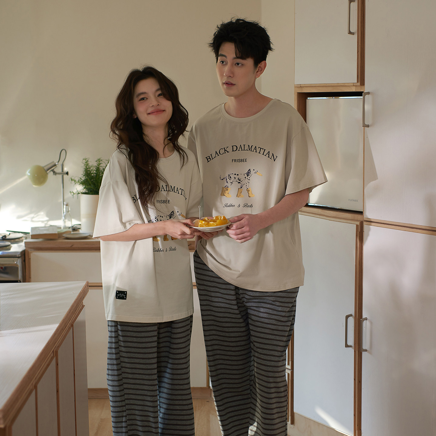 思莉太太凉感纯棉情侣睡衣女款短袖长裤可外穿男士夏天简单家居服