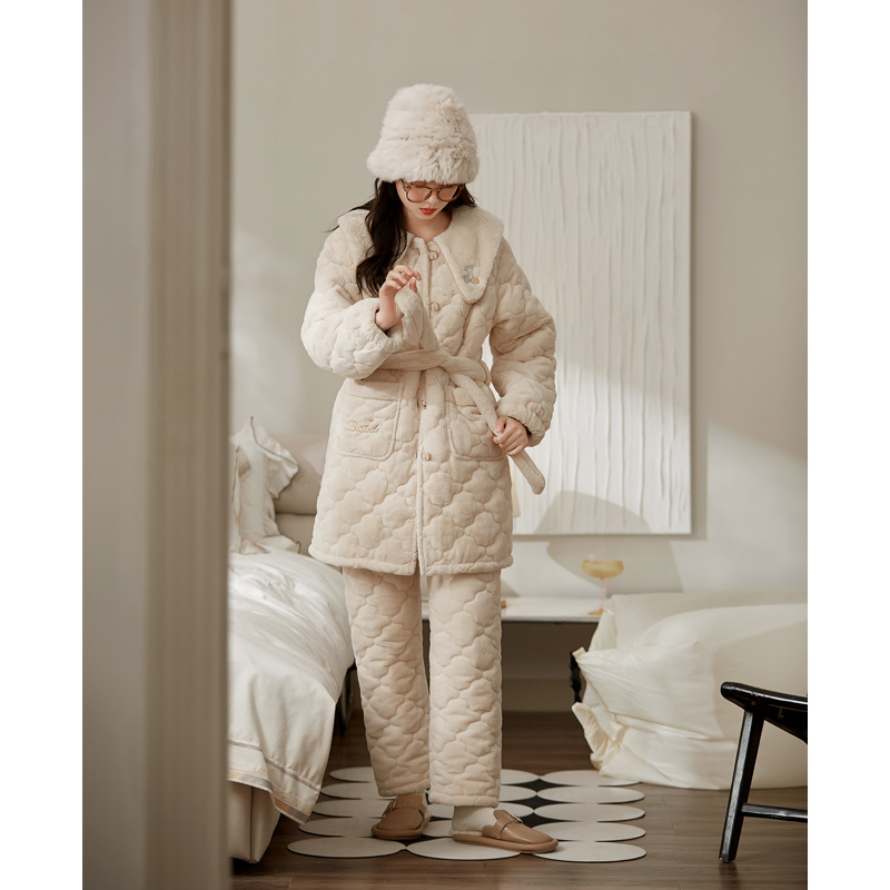 思莉太太女珊瑚绒夹棉睡衣