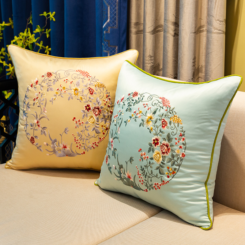 新中式抱枕刺绣沙发实木家具团花