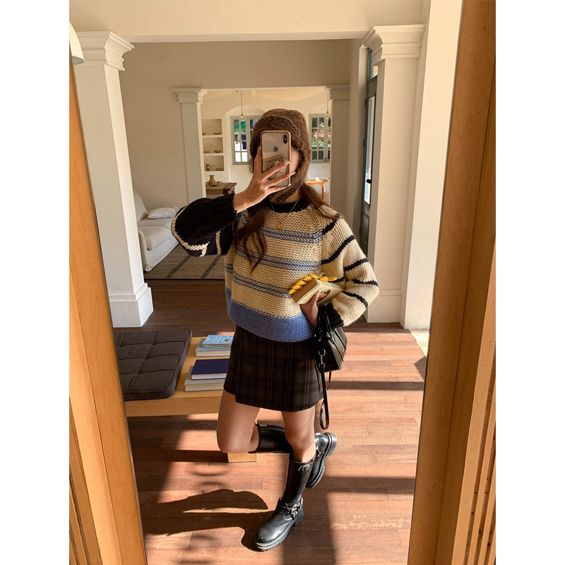 11/29 20:00新品【撞色条纹毛衣】 设计感圆领撞色毛衣