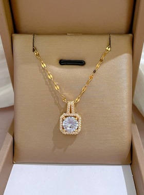 超闪精致微镶锆石几何方形项链