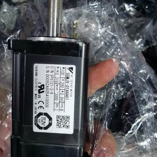 议价 安川五代伺服电机100W套装SGMJV-01AAA61  S