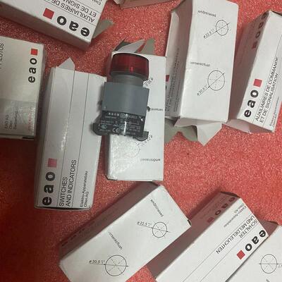 议价 EAO信号灯704.950.0全新库存单价80,成色如图。十