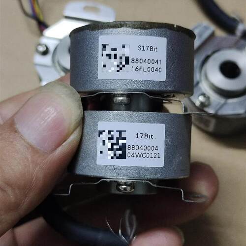 议价 S17Bit编码器,外圆35,内孔8mm,成色可以,功能正常