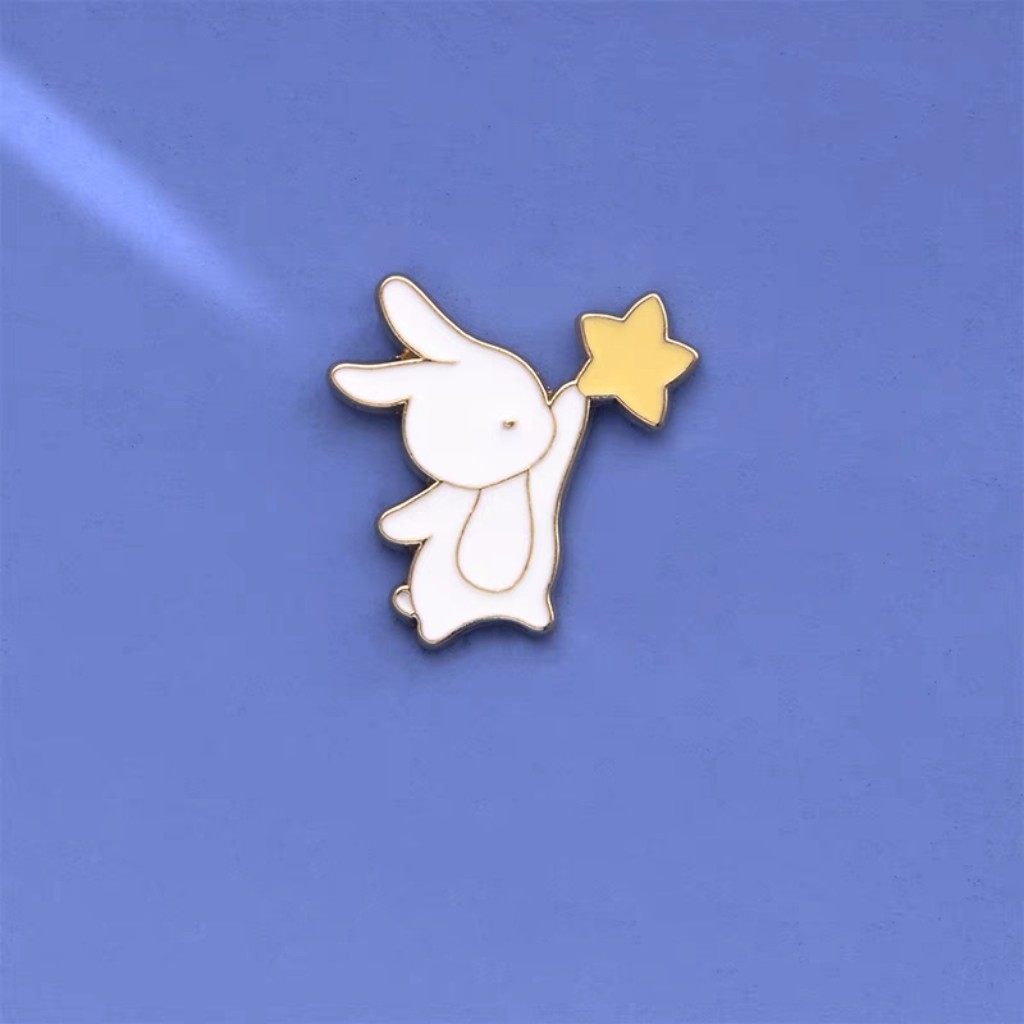 摘下星星送你卡通小兔子胸针可爱日系徽章书包装饰配件别针男女