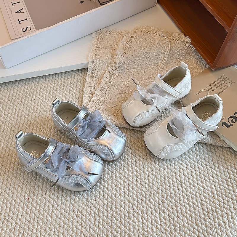 2026春秋新款法式银色芭蕾风小皮鞋浅口蝴蝶结单鞋女童玛丽珍鞋子