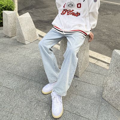 三水太懒了浅色水洗潮显瘦牛仔裤