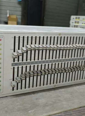 均衡器，专业飞达FEQ-3102B均衡器，外观成色还可以，如