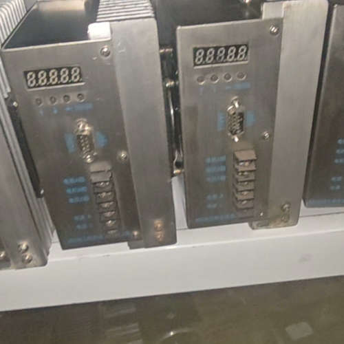 南京大地SD306三相步进驱动器，单相200V-220V输入