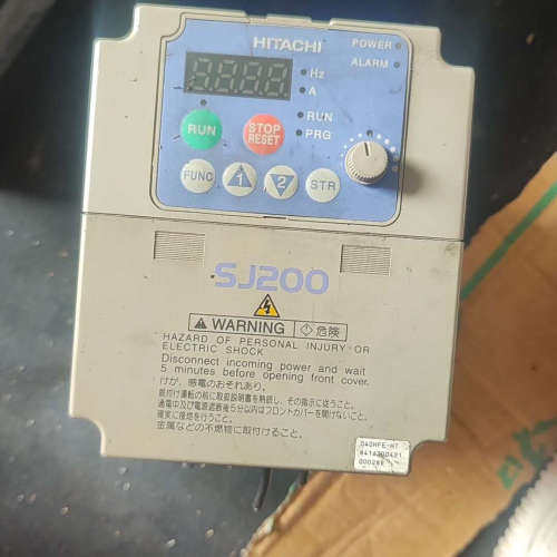 日立变频器SJ200-040HFE-HT，4KW功率，380
