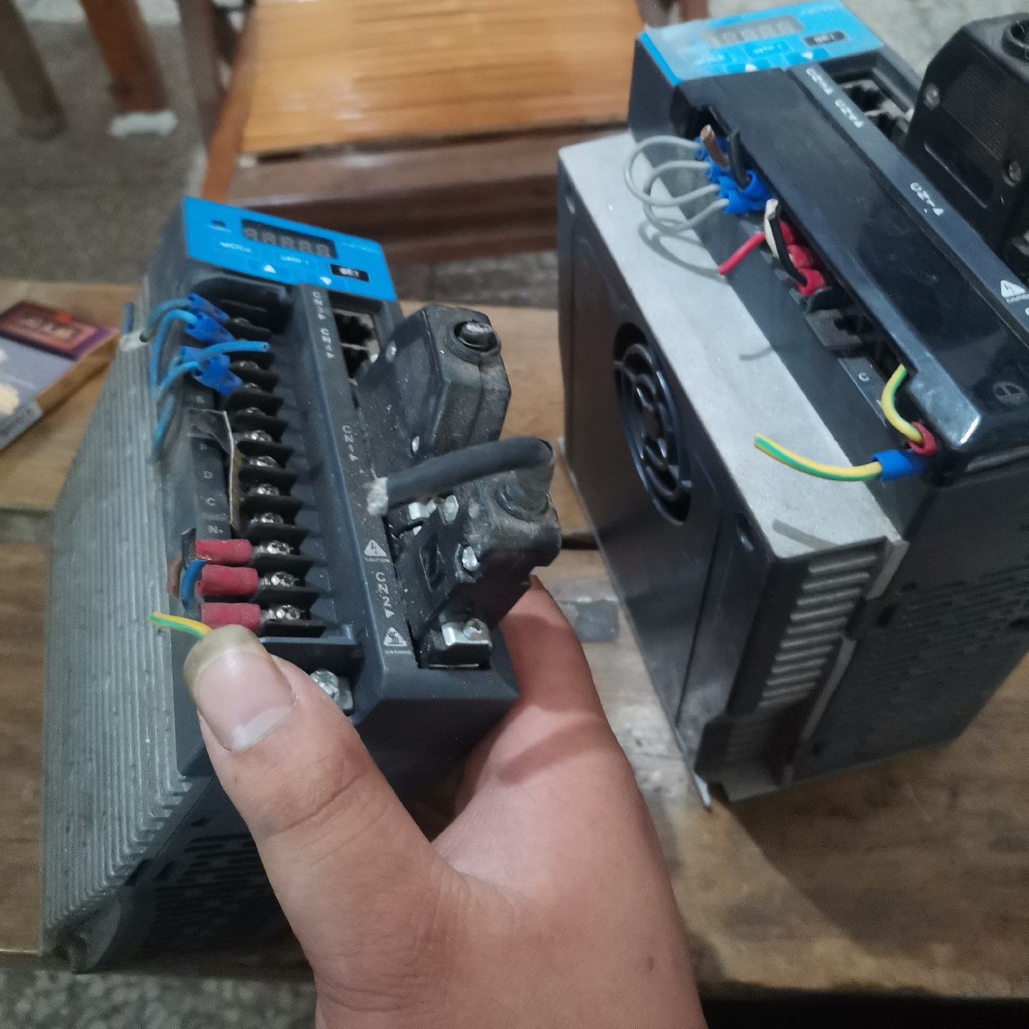 JOINHOPE伺服驱动器 JHE5-2S07ME两台，成