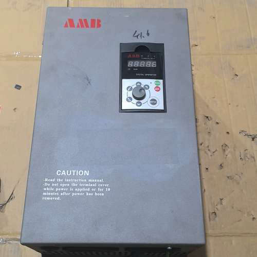AMB100-022G-T3安邦信变频器，22千瓦机器，实物