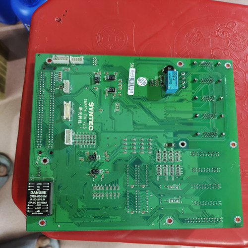 新代系统10A EZ4轴卡，EMBED4 成色很新，包好