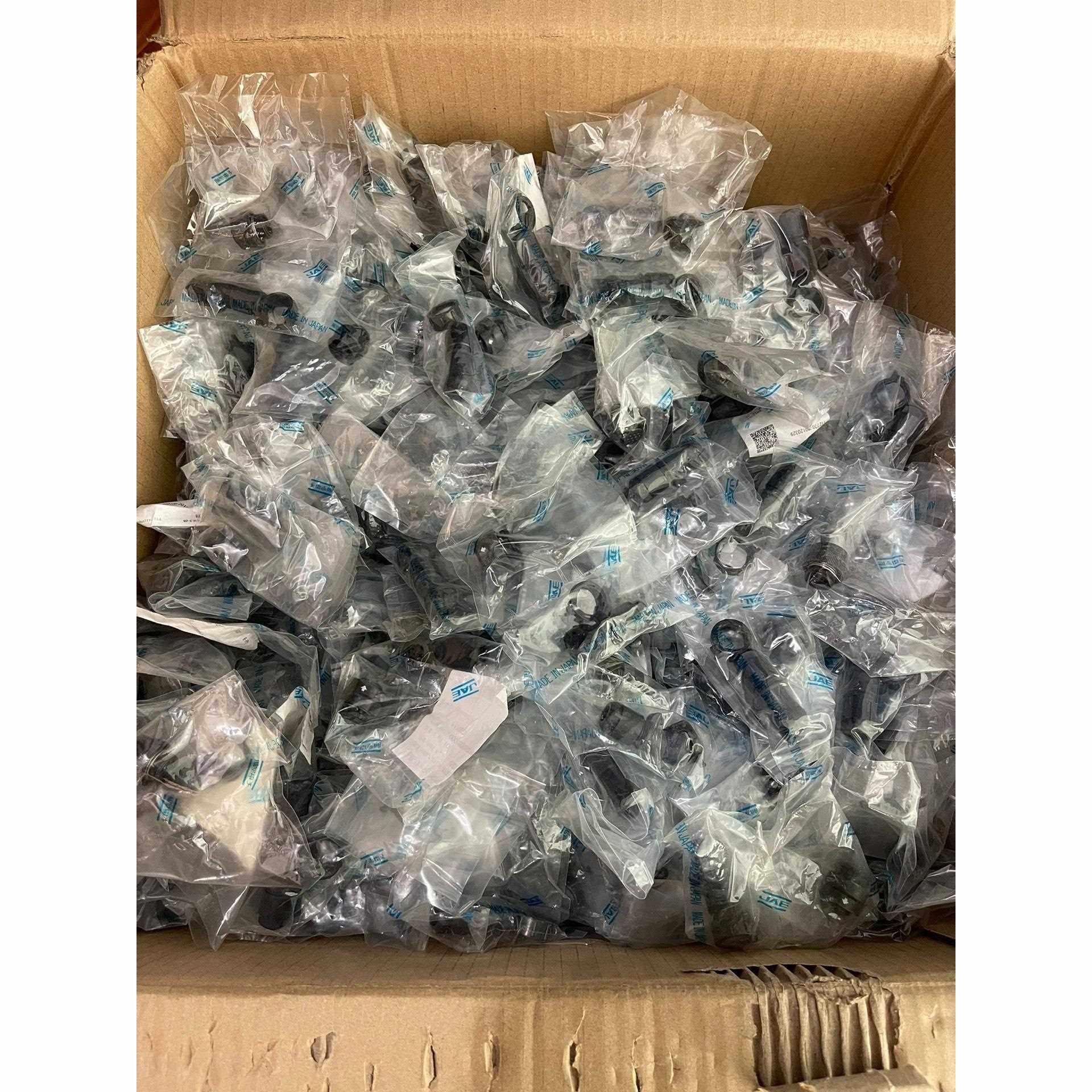 JAE JN2FS10SL2-R 10芯弯头 A06B-61