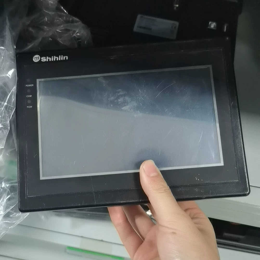 士林7寸触摸屏PI3070i-N，拆机件功能完好，实物拍摄。