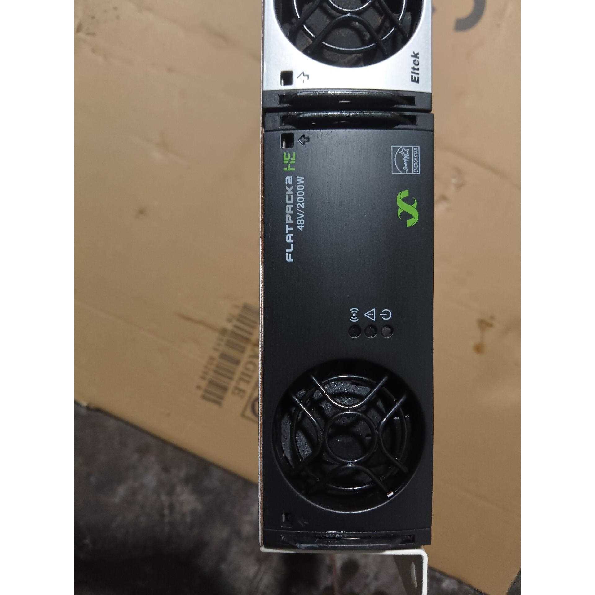 正常拆机一套易达FLATPACK2 48/2000W模块成色