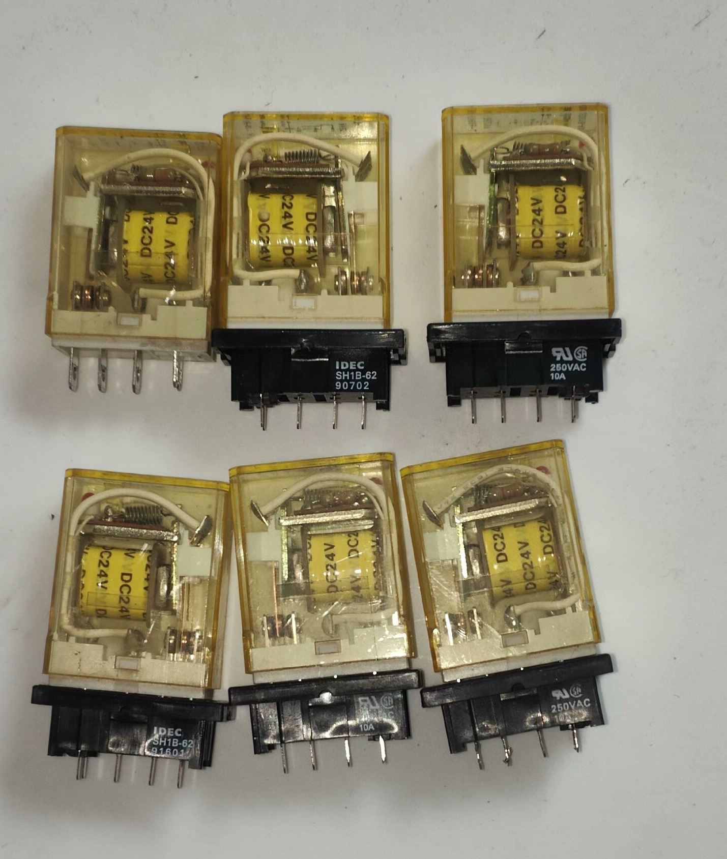 和泉继电器RH1B/DC24V   RH1B-L/DC24V