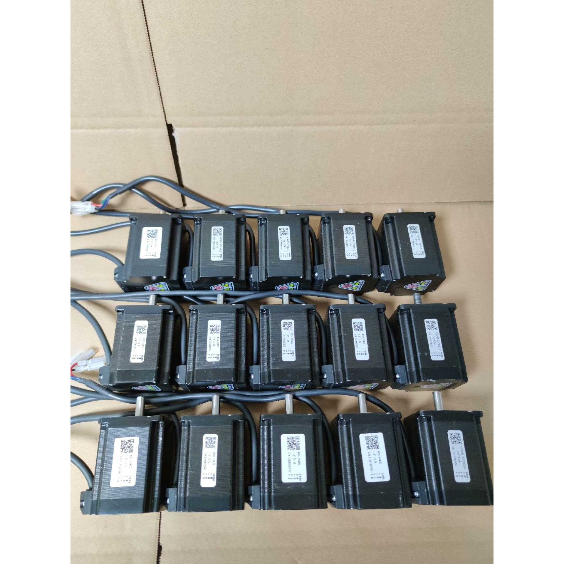 雷赛57步进电机，型号57CM22C，扭矩2.2，轴径8，成