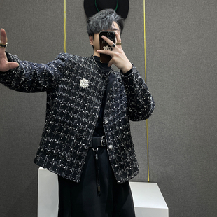鹿鹿 垫肩外套 定制纽扣设计小香风粗花呢亮片夹克男高级圆领短款