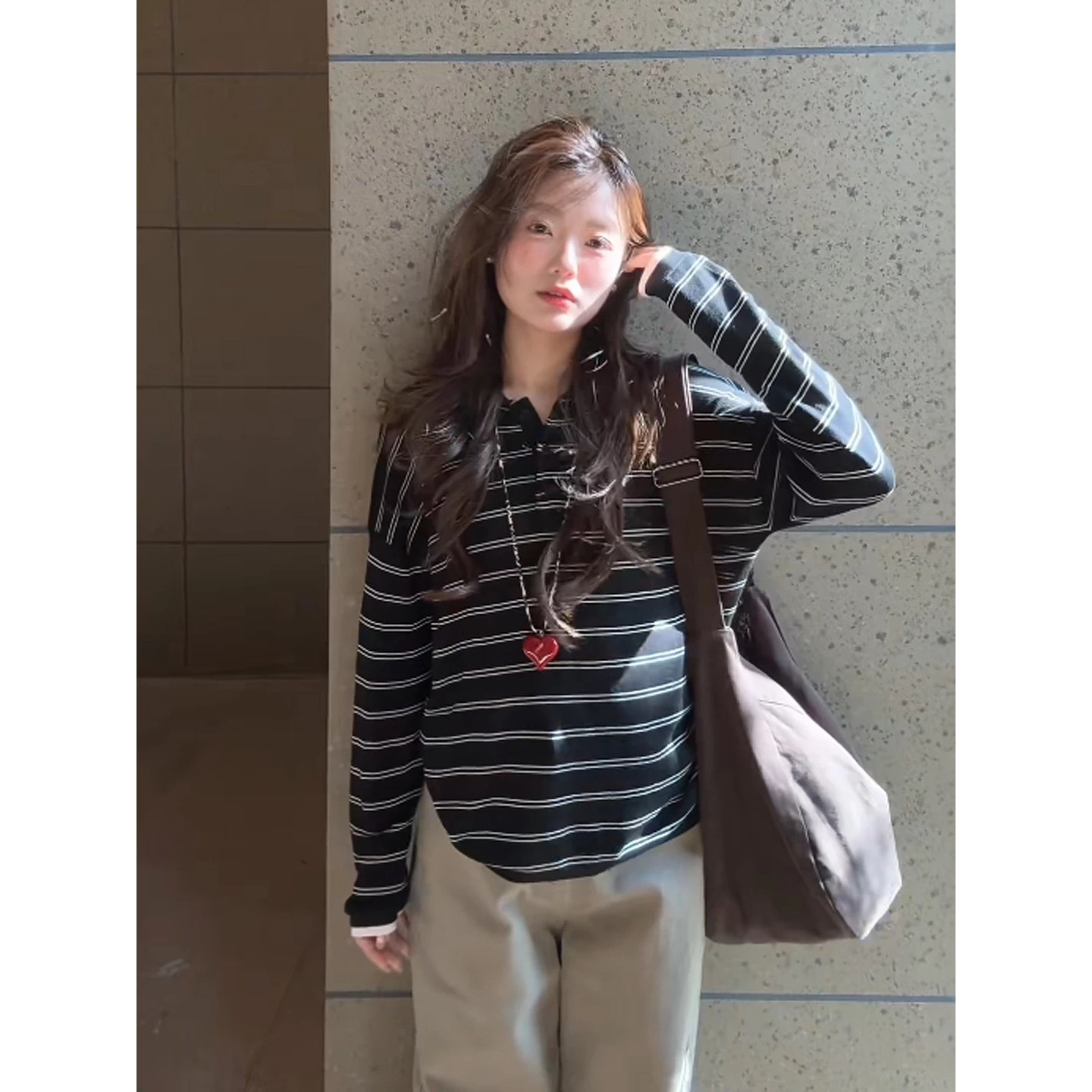 黑色条纹慵懒风套头长袖T恤女2025新款早秋季简单大方高级感上衣