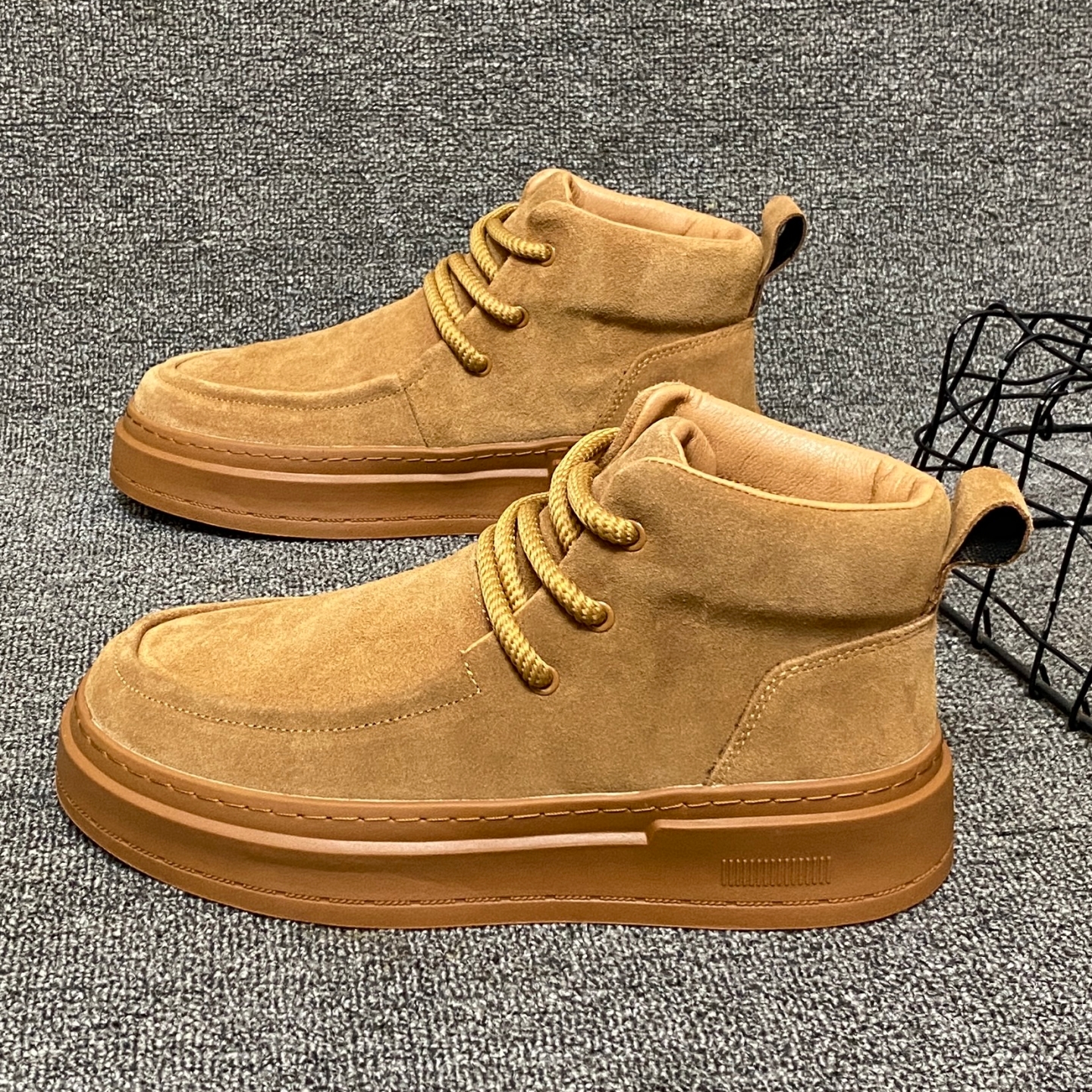 英伦风马丁工装休闲厚底高帮板鞋