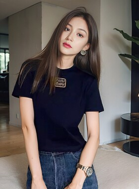 夏季新款字母金线刺绣圆领短袖t恤女辣妹穿搭修身显瘦短款上衣潮